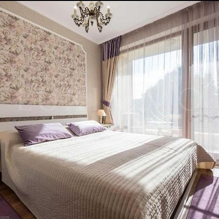 Luxury Apartment Amalfi 300 M From The Beach Varna Eksteriør billede