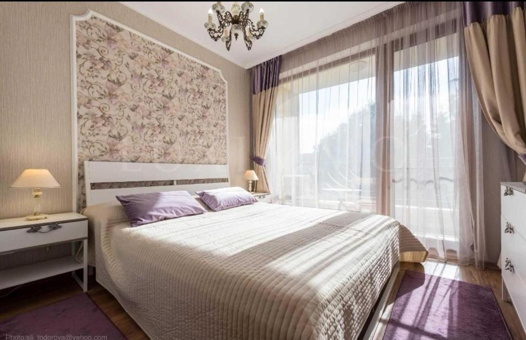 Luxury Apartment Amalfi 300 M From The Beach Varna Eksteriør billede